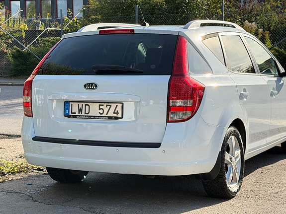 Kia Ceed 8 of 18