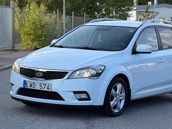 Kia Ceed 4 of 18