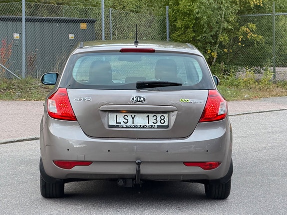 Kia Ceed 6 of 17
