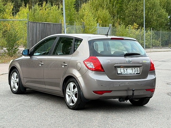 Kia Ceed 7 of 17