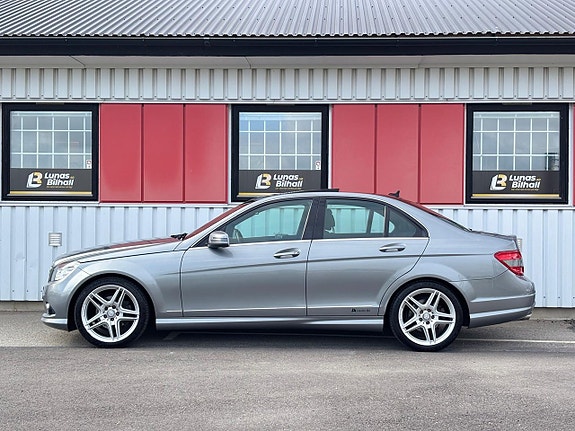 Mercedes-Benz C220 3 of 26