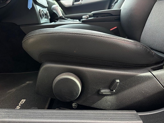 Mercedes-Benz C220 20 of 26