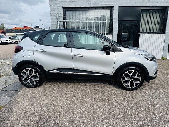 Renault Captur 10 of 23