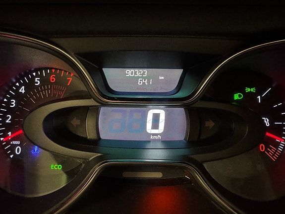 Renault Captur 19 of 23