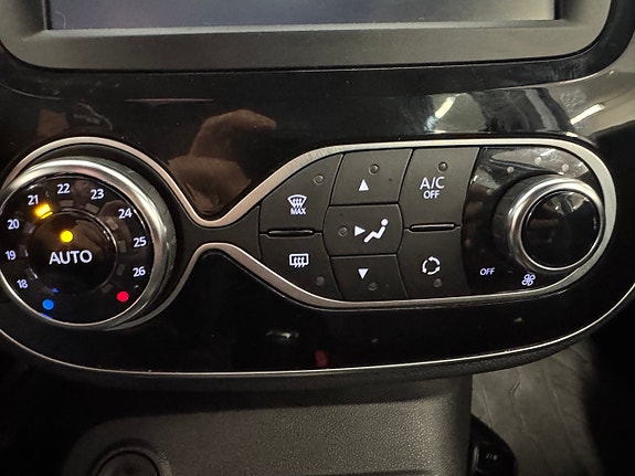 Renault Captur 21 of 23