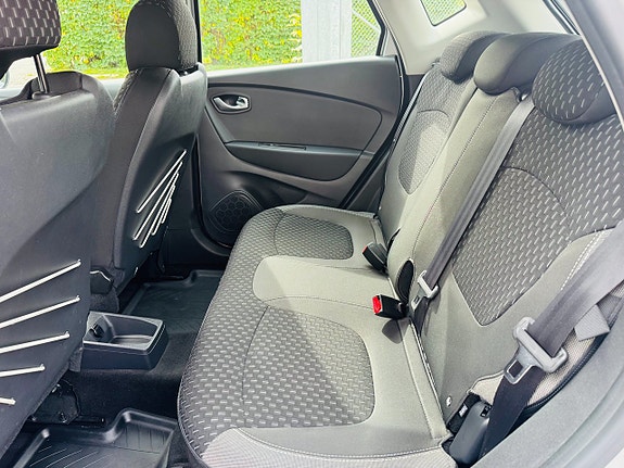 Renault Captur 7 of 23