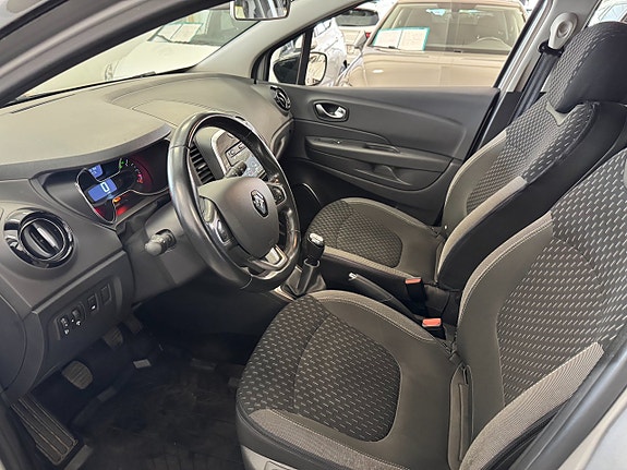 Renault Captur 18 of 23