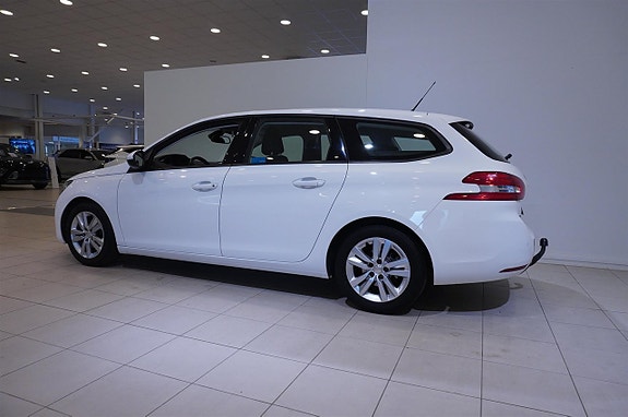 Peugeot 308 SW 6 of 12
