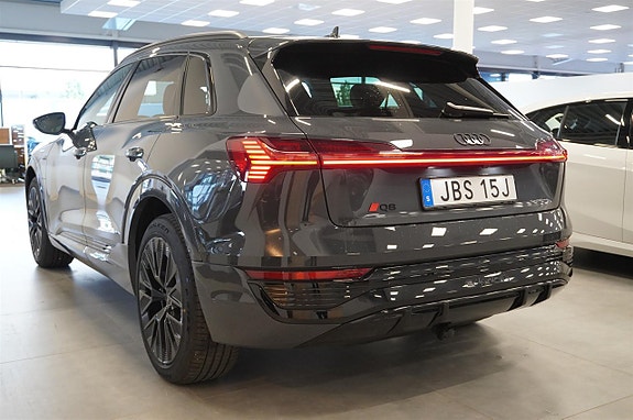 Audi Q8 e-tron 15 of 17