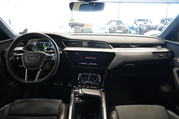 Audi Q8 e-tron 5 of 17
