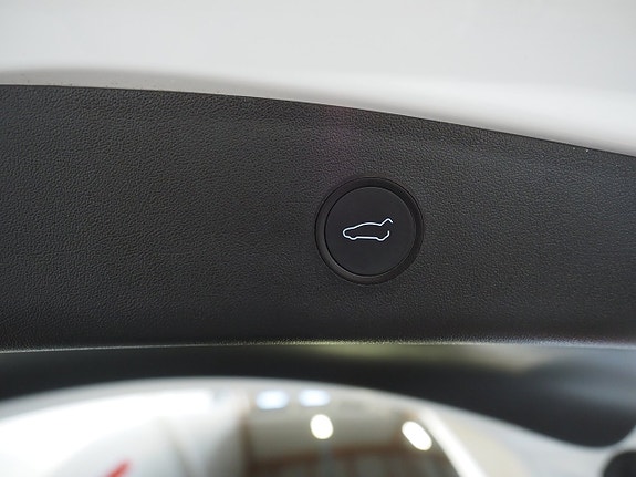 Tesla Model 3 15 of 25
