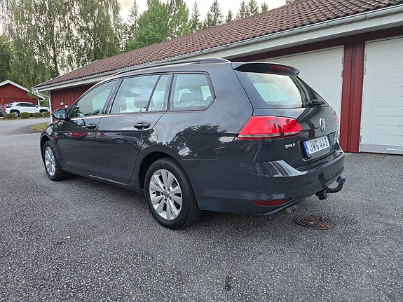 Volkswagen Golf VII 5 of 27