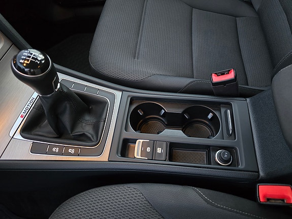 Volkswagen Golf VII 26 of 27