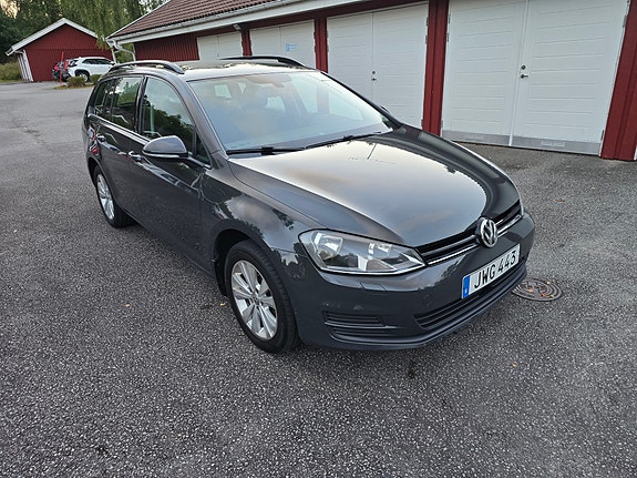 Volkswagen Golf VII 11 of 27