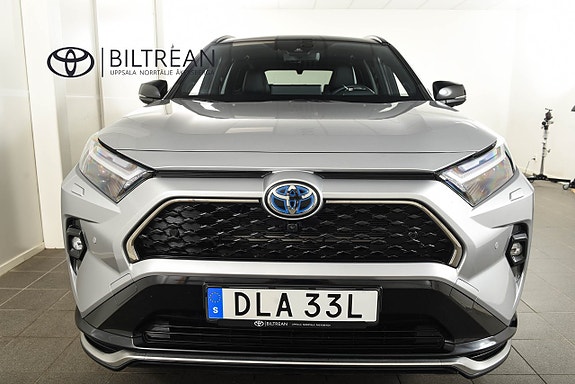 Toyota RAV4 Plug-in Hybrid 5 of 19