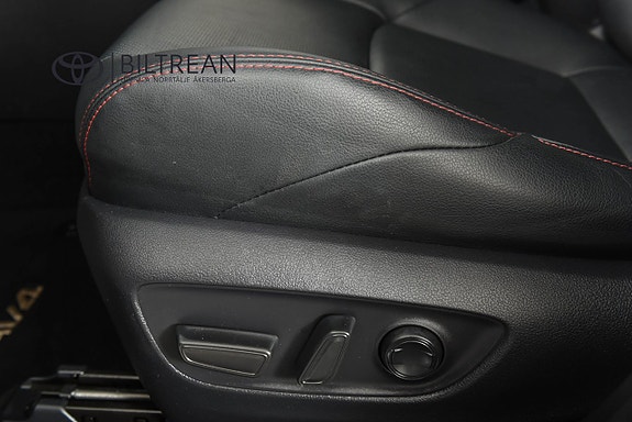 Toyota RAV4 Plug-in Hybrid 17 of 19