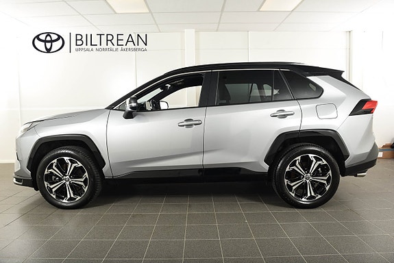 Toyota RAV4 Plug-in Hybrid 2 of 19