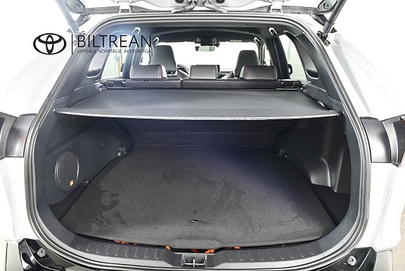 Toyota RAV4 Plug-in Hybrid 9 of 19