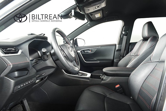 Toyota RAV4 Plug-in Hybrid 7 of 19