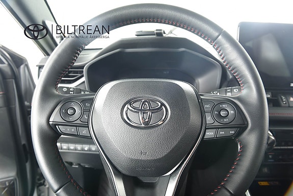 Toyota RAV4 Plug-in Hybrid 11 of 19