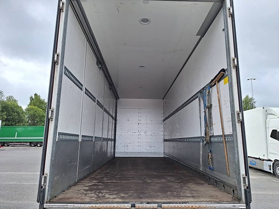 PLS Skåp med Containerfäste 7 of 12