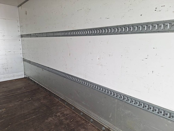 PLS Skåp med Containerfäste 8 of 12