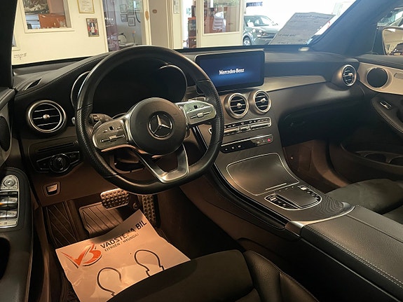 Mercedes-Benz GLC300 e 8 of 8