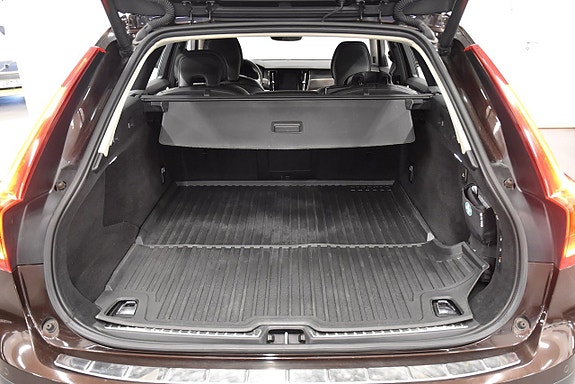 Volvo V90 Cross Country 25 of 25