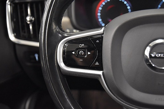 Volvo V90 Cross Country 10 of 25