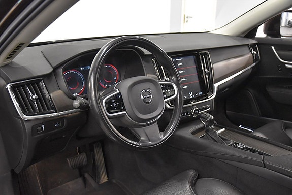 Volvo V90 Cross Country 8 of 25