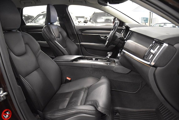 Volvo V90 Cross Country 12 of 25
