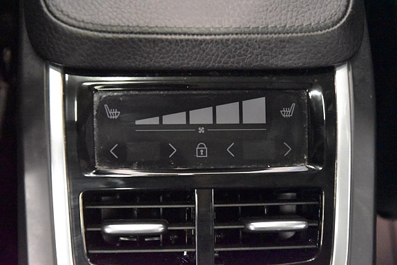 Volvo XC90 20 of 30