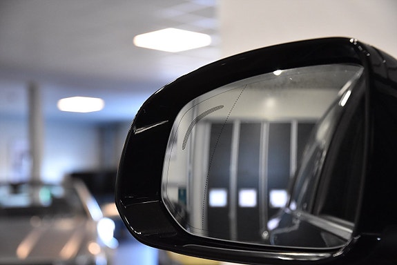 Volvo XC90 23 of 30