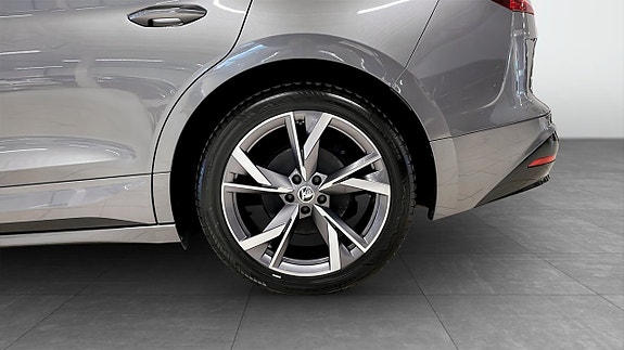 Skoda Enyaq 6 of 21