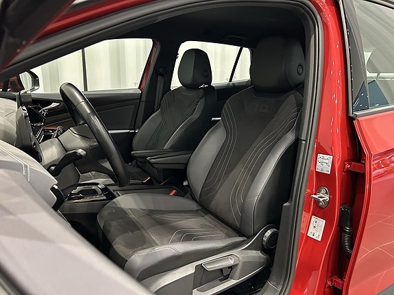 Volkswagen ID.4 6 of 14