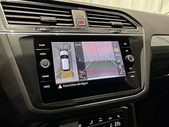 Volkswagen Tiguan 12 of 14