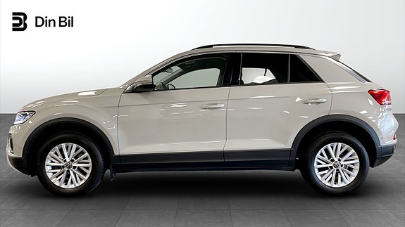 Volkswagen T-Roc 2 of 16