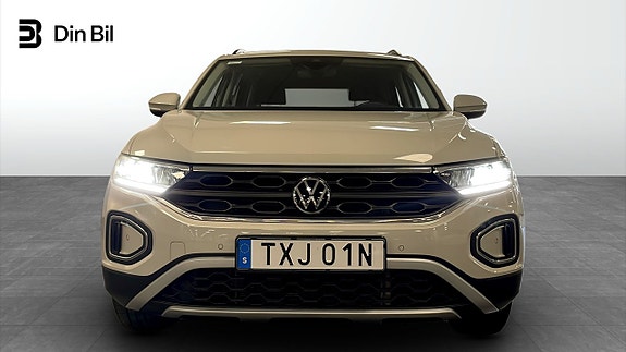 Volkswagen T-Roc 4 of 16