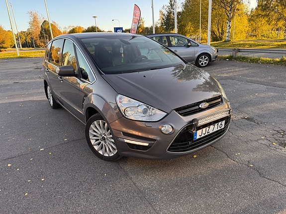 Ford S-MAX 4 of 7