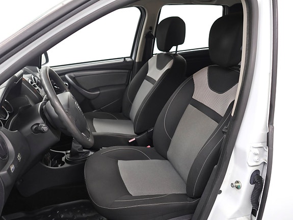 Dacia Duster 13 of 28