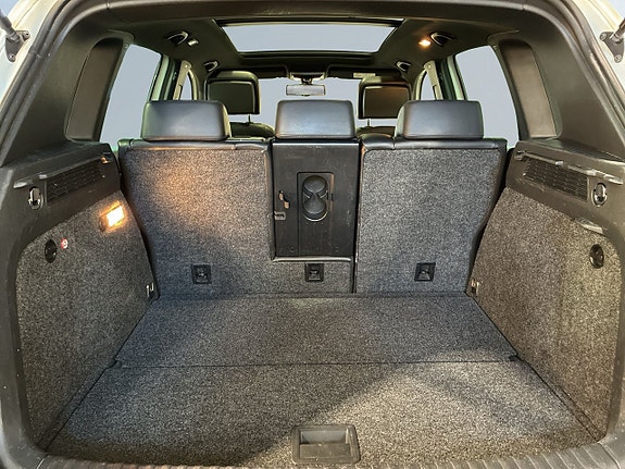Volkswagen Tiguan 12 of 21