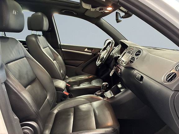 Volkswagen Tiguan 10 of 21