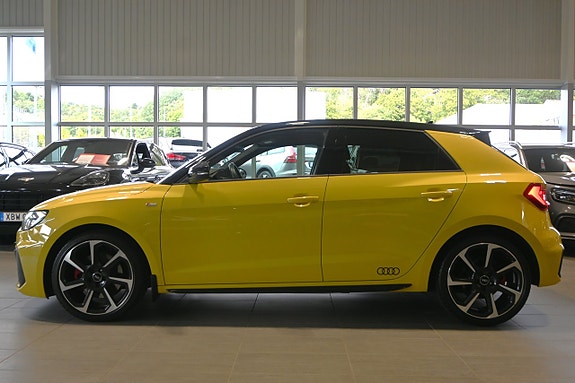 Audi A1 2 of 25