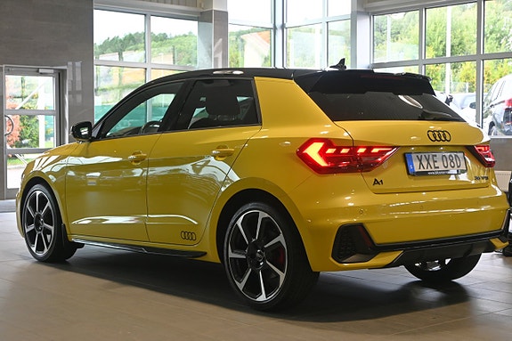 Audi A1 3 of 25