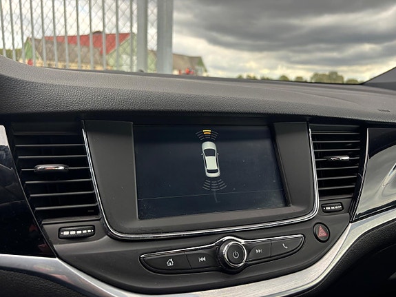 Opel Astra 21 of 24