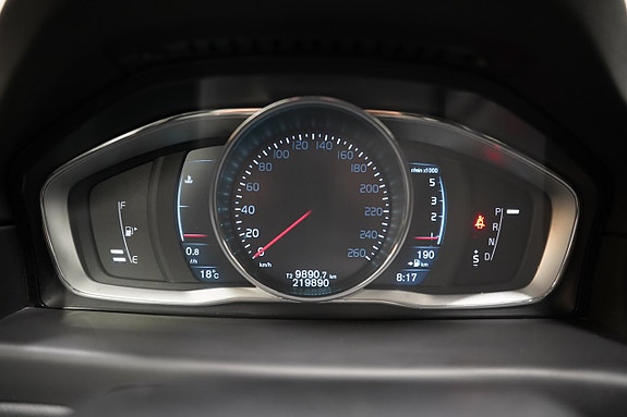 Volvo V70 13 of 23