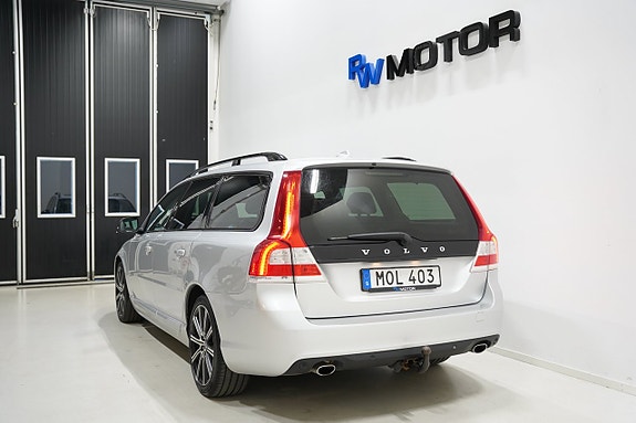 Volvo V70 4 of 23