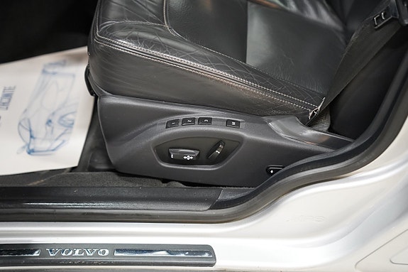 Volvo V70 9 of 23