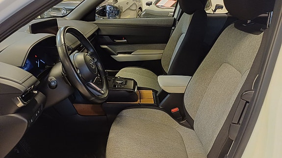 Mazda MX-30 5 of 10