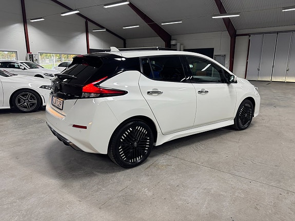 Nissan Leaf 3 of 25